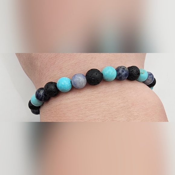 Stretch, beaded gemstone bracelet - Picture 3 of 4